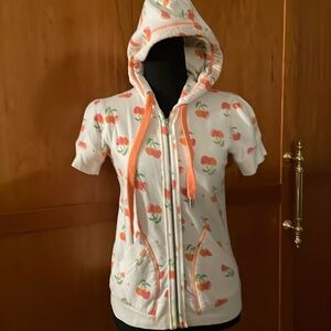 Juicy couture short leave hooded sweatshirt with cherries